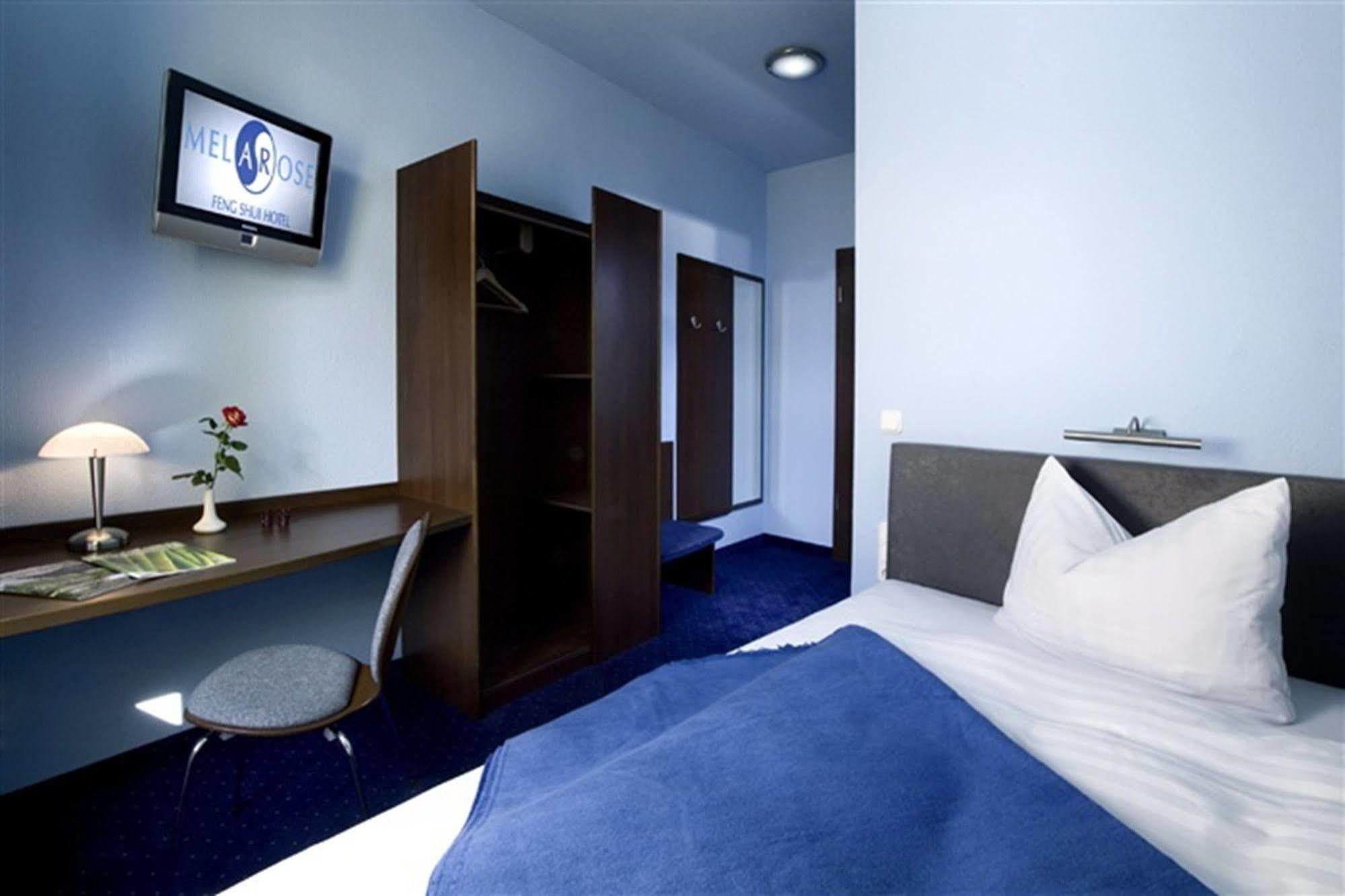 Melarose Feng Shui Hotel Berlin Oda fotoğraf